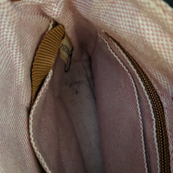 Dooney & Bourke crossbody and matching coin purse - Picture 7 of 12